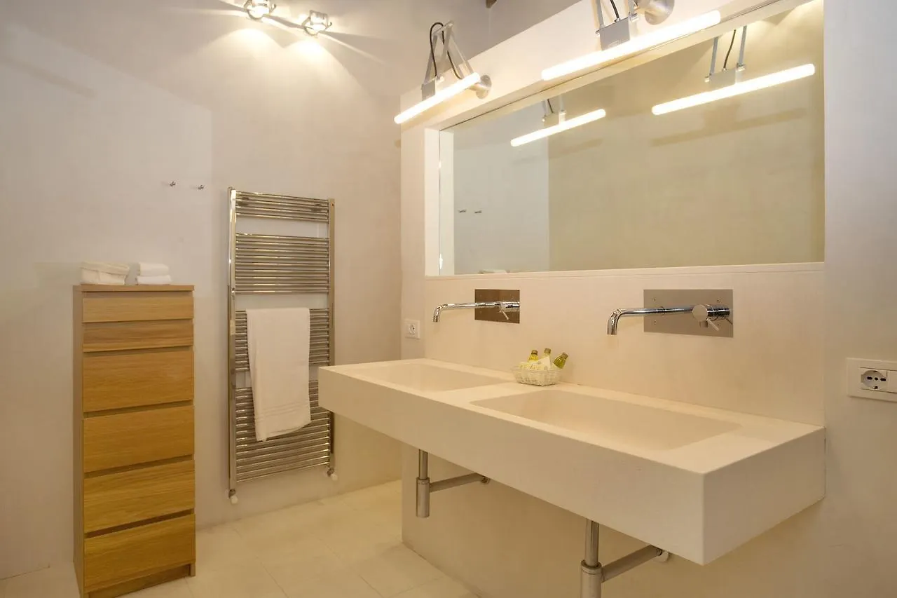 Chiodo By Salogi Villas Vorno 0*,